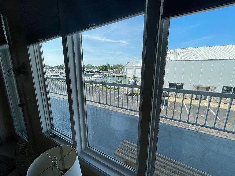 21 Seabreeze Dr #21 — Photo 3