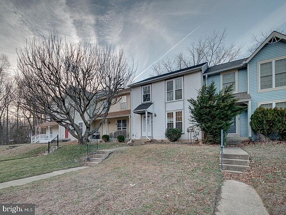 3rd image of 27 Teal Ct