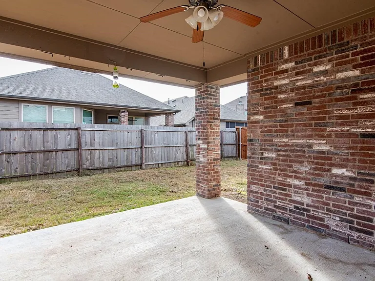 1512 Cockatiel Dr — Photo 33