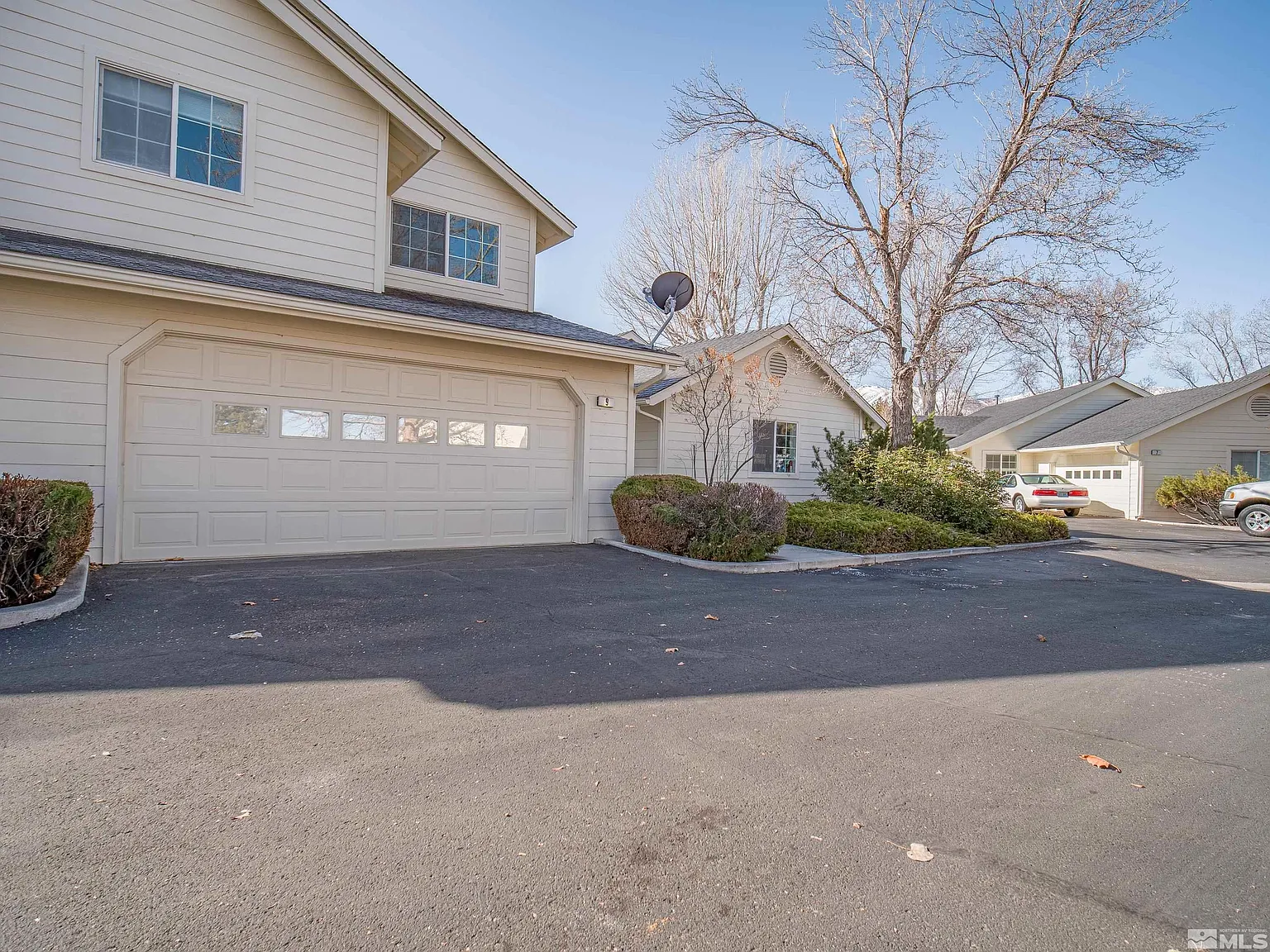 1179 Cottonwood St APT 9 photo 1