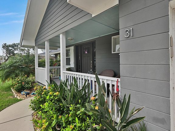 3rd image of 31 Solano Ave
