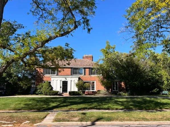 18705 Van Aken Blvd, Shaker Heights, OH 44122