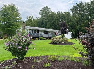 8593 Dewey Rd, Montville, OH 44064