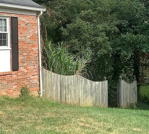 Your own gated entrance to the patio/apartment entrance with fenced in yard
