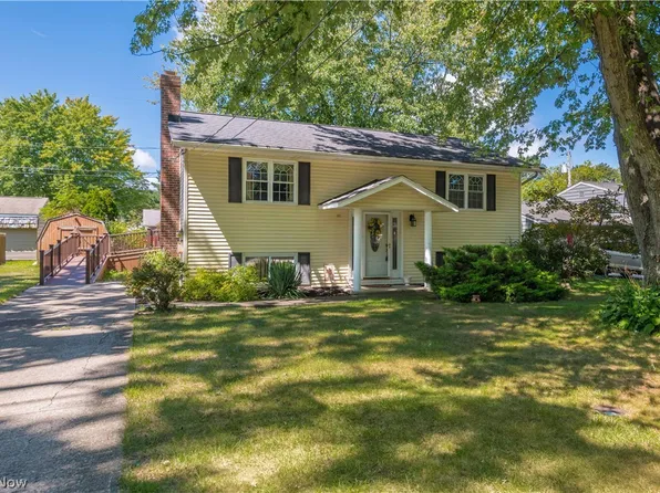782 Pasadena Ave, Sheffield Lake, OH 44054