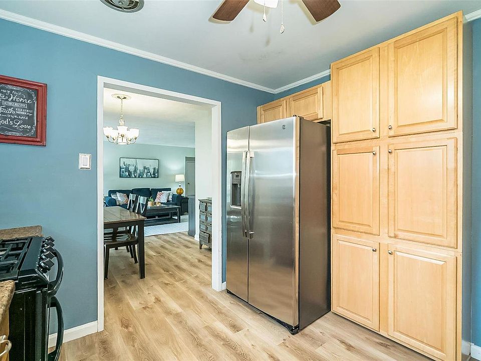 1st image of 7104 Fernbrook Dr