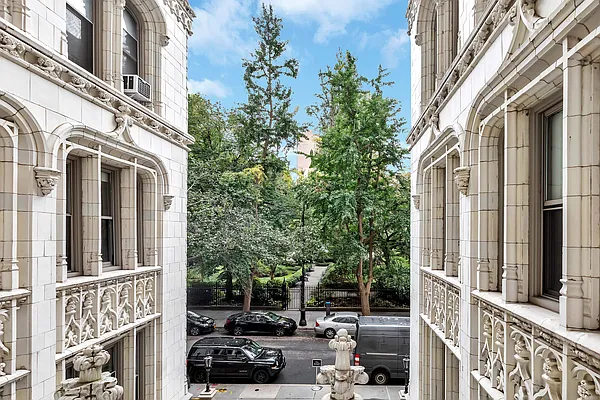 Sold by Nest Seekers International | media 21