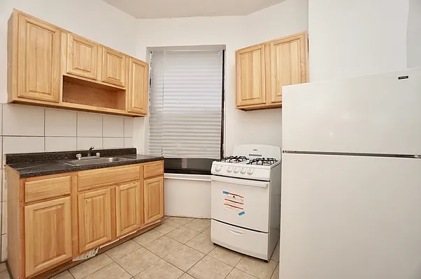 Rented by BRICK & GALO REALTY CORP | media 15