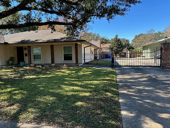 Automated Driveway Gate / Front of House