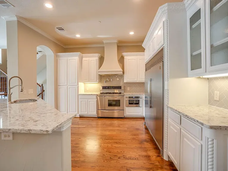 3817 Bowser Ave #B — Photo 8