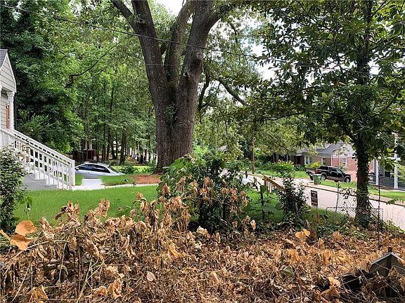 5th image of 435 Holly St NW Lot 0
