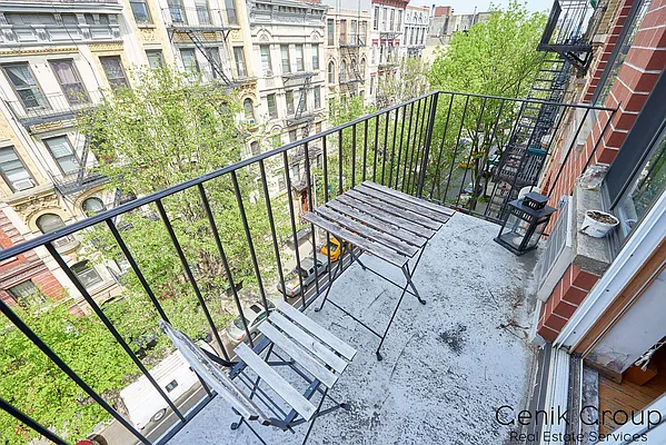 Rented by Genik Group Corp | media 43