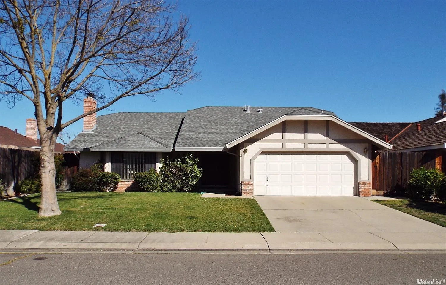 3717 Corrine Ln photo 1