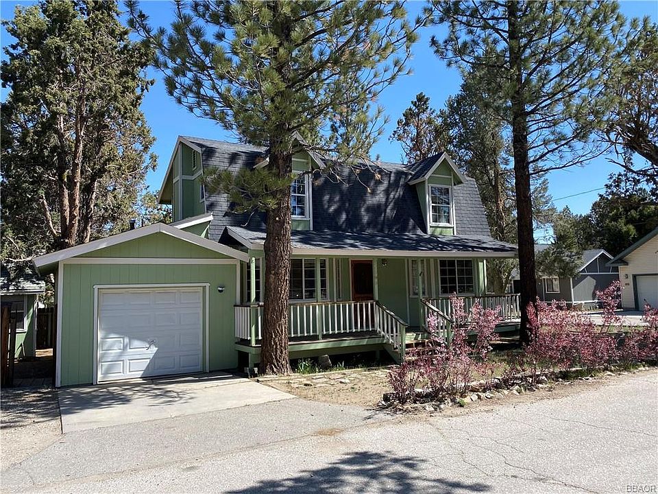 1st image of 2399 Oak Dr