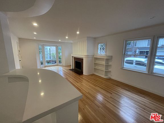 2nd image of 9427 Charleville Blvd