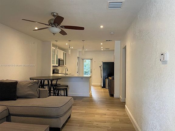 3rd image of 4430 N Miami Ave #1