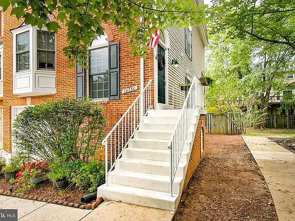 3rd image of 14758 Flower Hill Dr