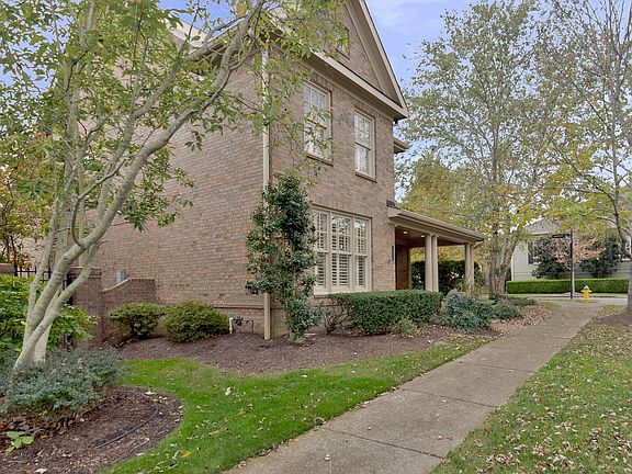 2nd image of 1301 Barkleigh Ln