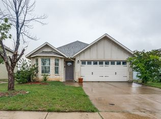 229 Chalk Mountain Dr, Fort Worth, TX 76140