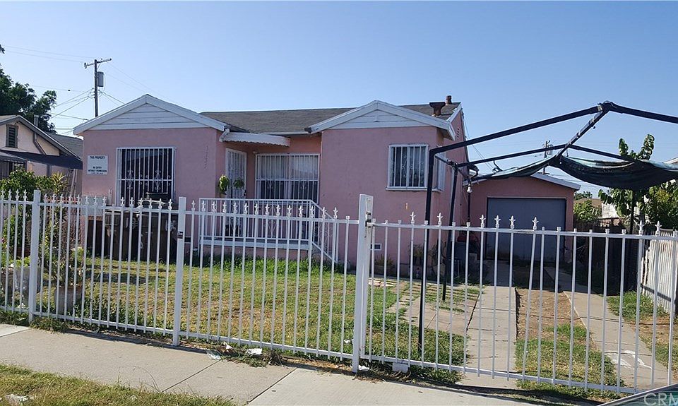 1st image of 1135 W 106th St