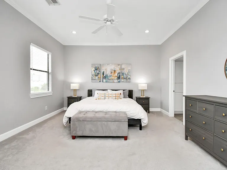 5443 Kansas St — Photo 17