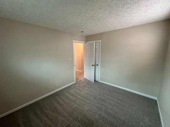 3rd image of 4636 N Kitley Ave