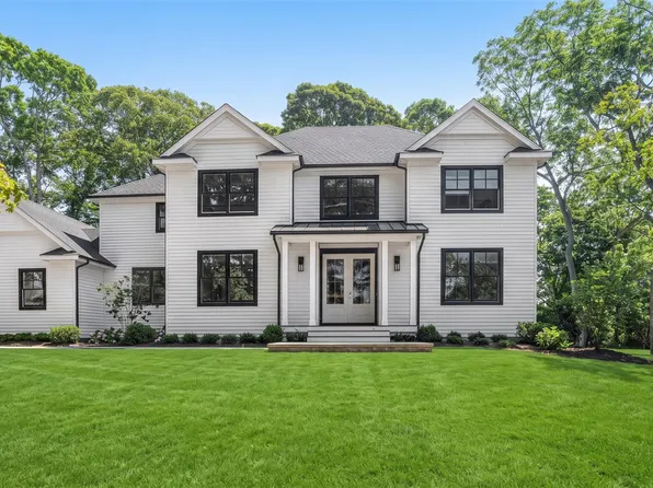 29 Briana Court, East Moriches, NY 11940