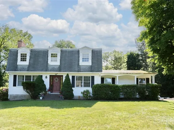 8 Patricia Drive, New City, NY 10956