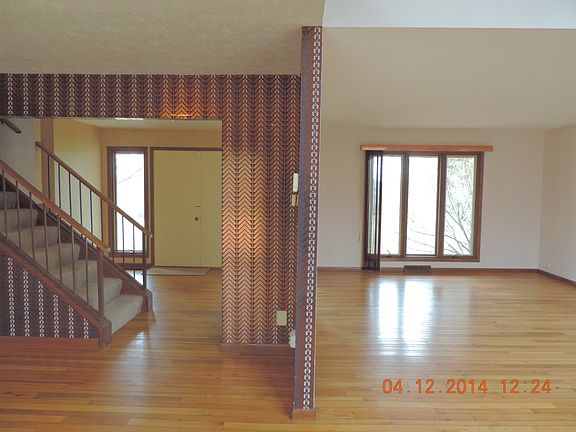 3rd image of 7966 Deerbrook Dr
