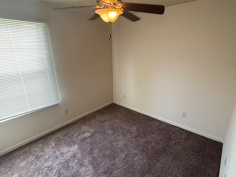 3104 Cloverridge Cv — Photo 11
