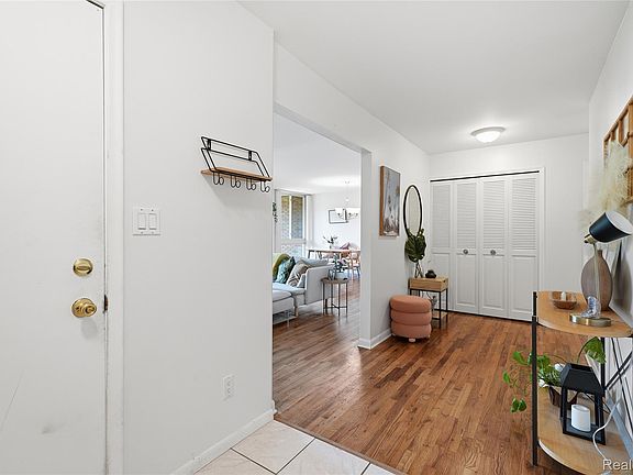 5th image of 4041 W Maple Rd APT E203