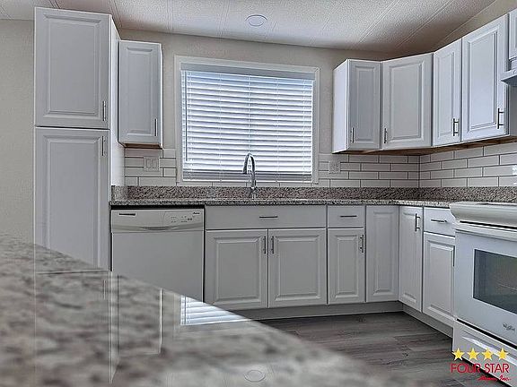 5th image of 746 Phoenix Ln