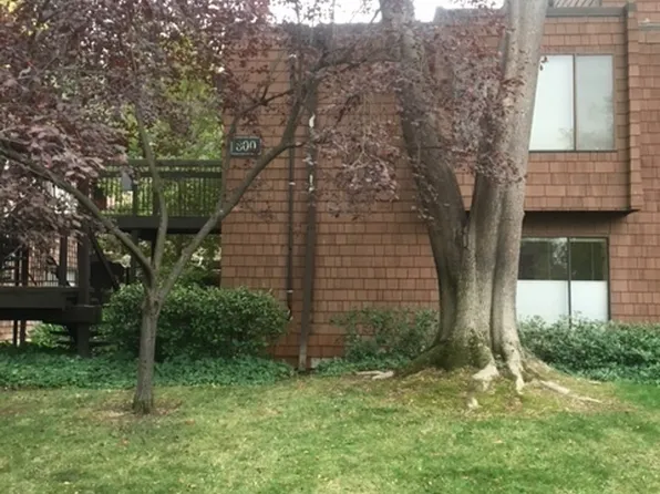 800 Woodside Ln E Unit 12, Sacramento, CA 95825
