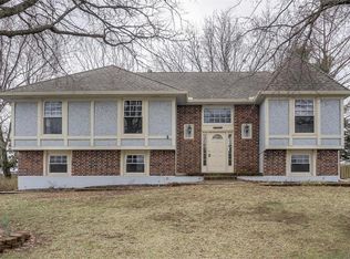13303 W 113th St, Overland Park, KS 66210