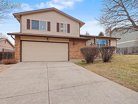 2nd image of 3235 Blue Mountain Way