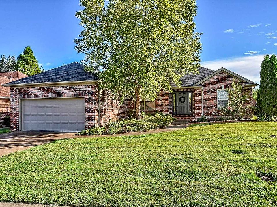 1st image of 2731 Beaumont Dr