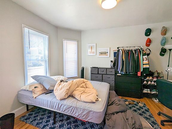 5th image of 383 Highland Ave