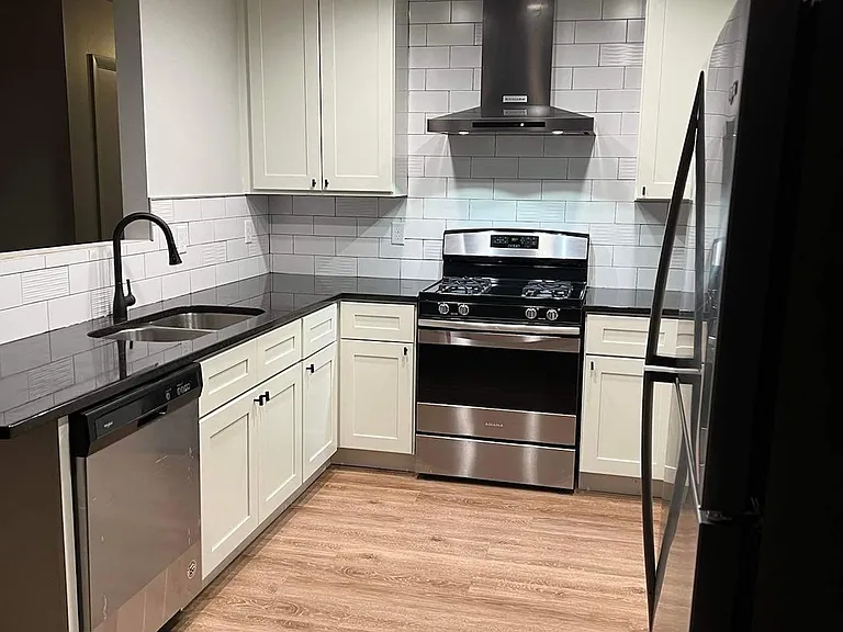 13845 Underclift St NW — Photo 1