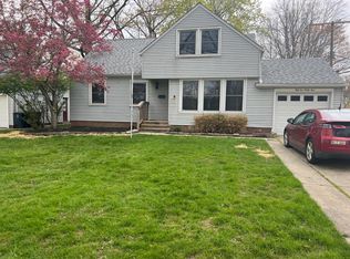 5539 Dorset Rd, Lyndhurst, OH 44124