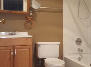 716 Inland Cir APT 201, Naperville, IL 60563