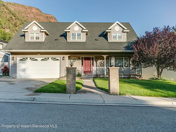3rd image of 1003 Park West Dr