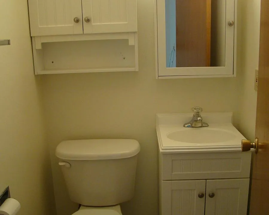 1/2 bath