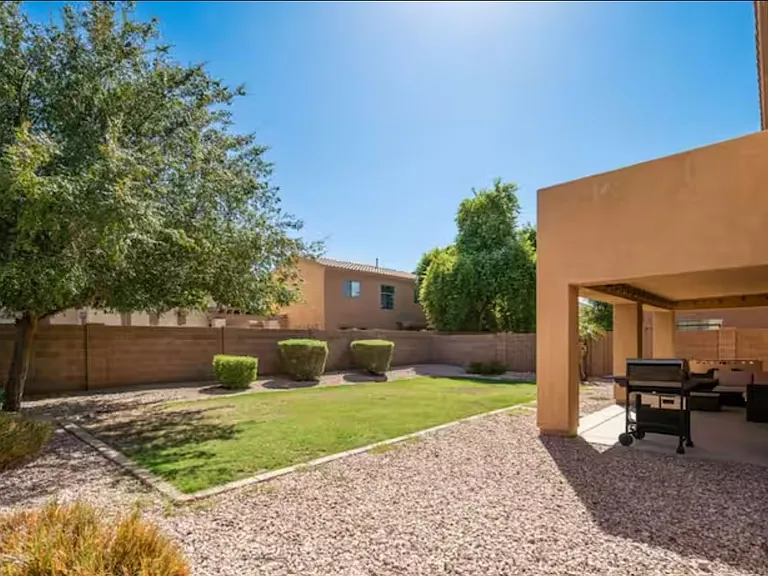989 E Narrowleaf Ct — Photo 24