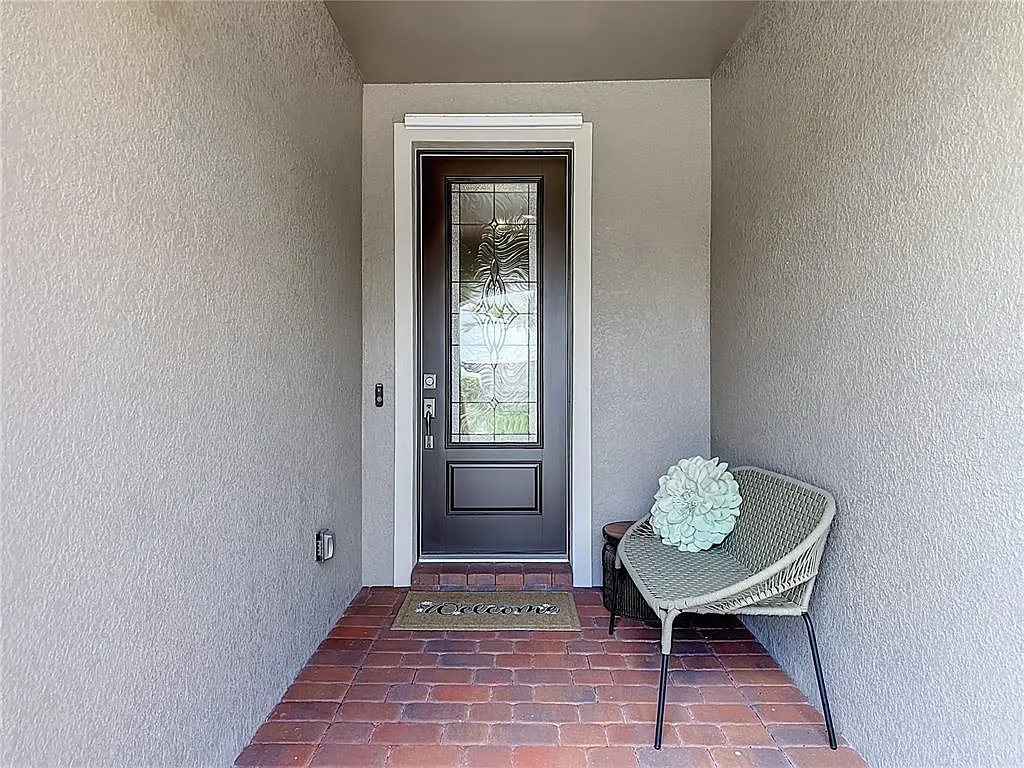 2 bed, 2.0 bath, 1678 sqft, $4,200 — Photo 3