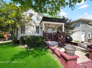 651 Spruce St, Aurora, IL 60506