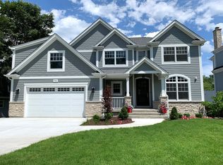 741 Euclid Ave, Glen Ellyn, IL