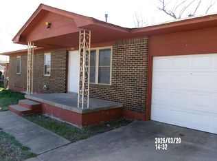 2206 NW 43rd St, Lawton, OK 73505
