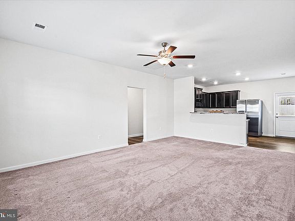 4th image of 17324 Mary Adams Ave