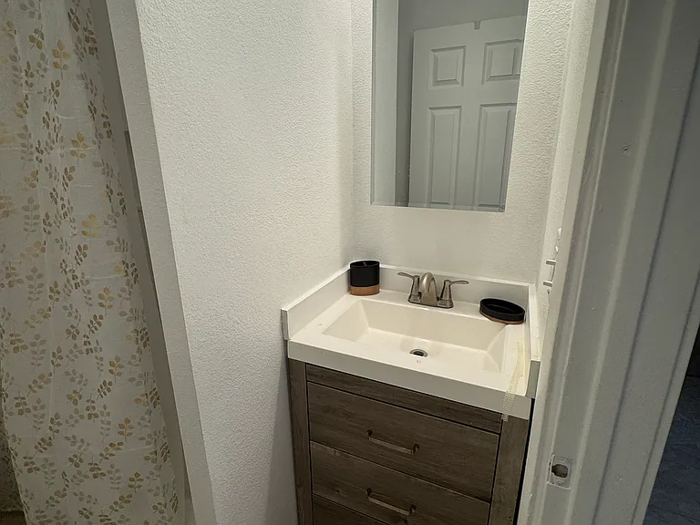 13844 Candlewood Ave — Photo 43