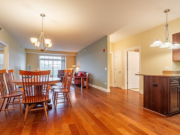 3rd image of 50 S Greeley St APT 415